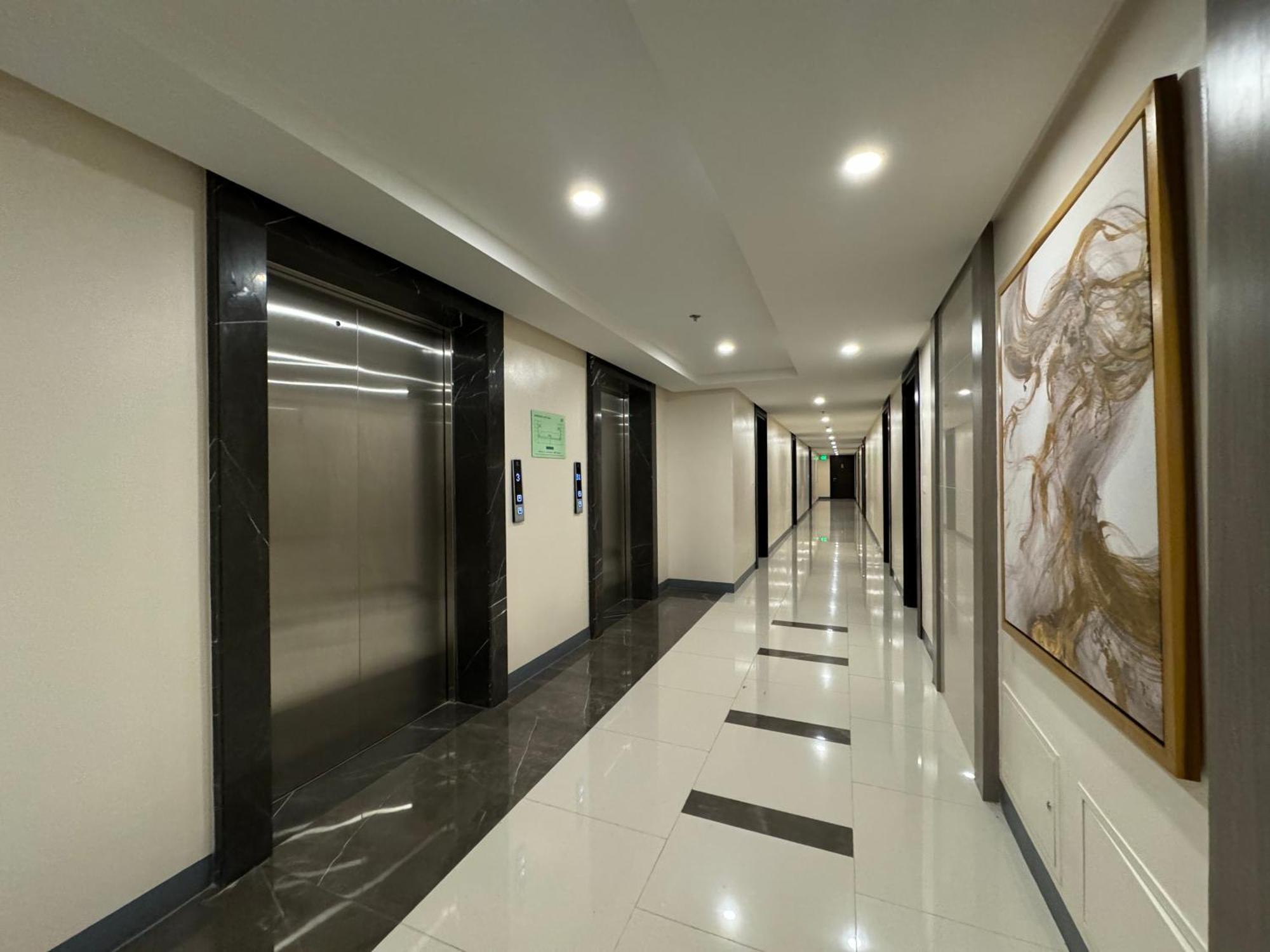 Condo Home With Fast Wifi In Bacolod City Esterno foto