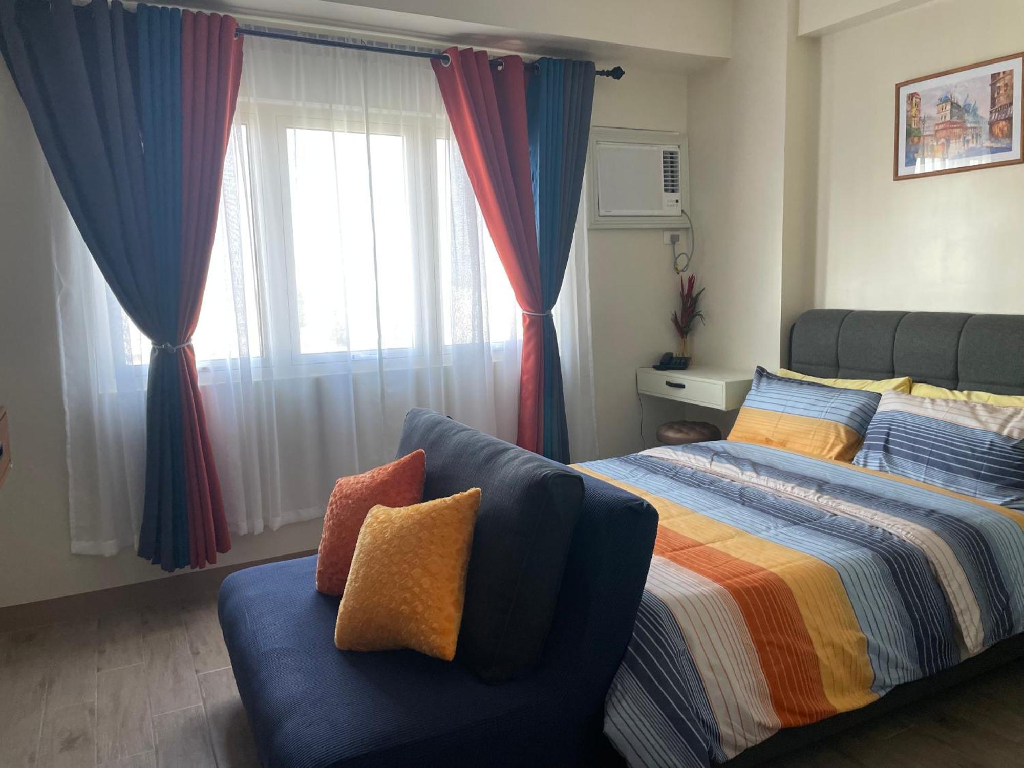 Condo Home With Fast Wifi In Bacolod City Esterno foto