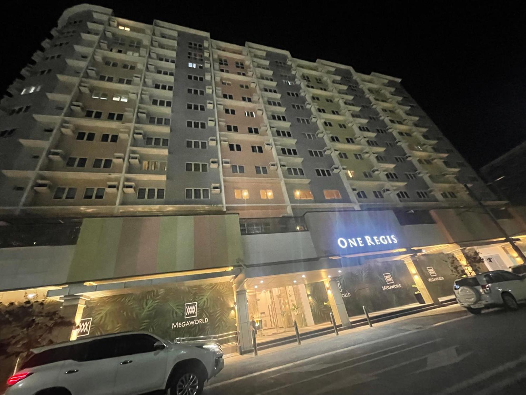 Condo Home With Fast Wifi In Bacolod City Esterno foto