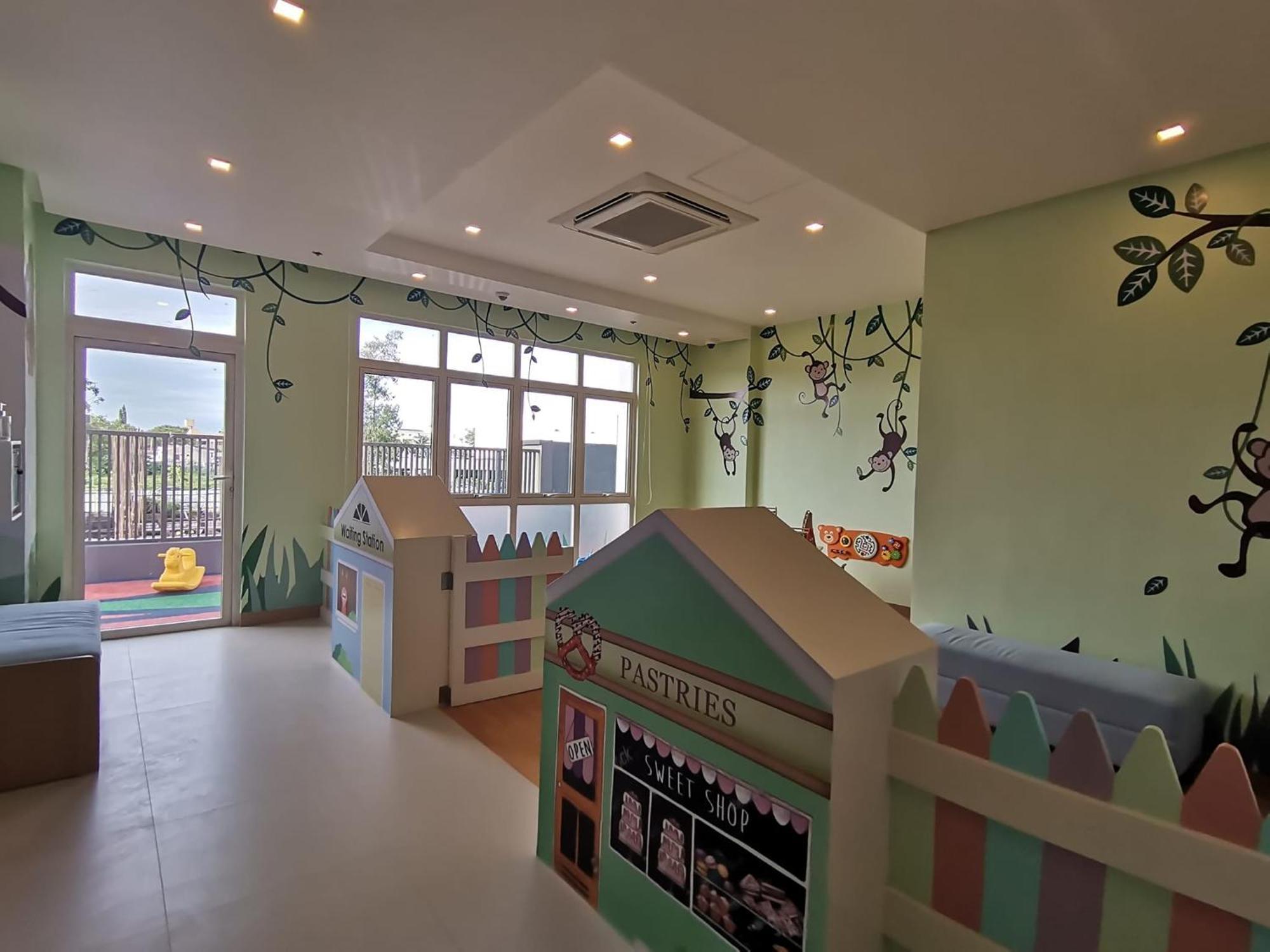 Condo Home With Fast Wifi In Bacolod City Esterno foto
