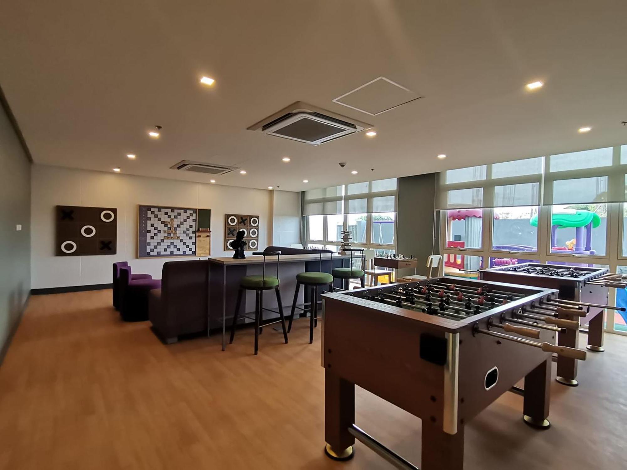 Condo Home With Fast Wifi In Bacolod City Esterno foto